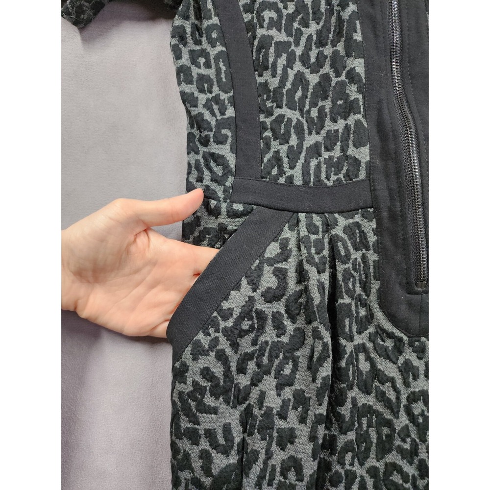 Sea New York Dress Women's 2 Black Gray Leopard Print Stretch Zip-Front Preppy - Picture 3 of 9